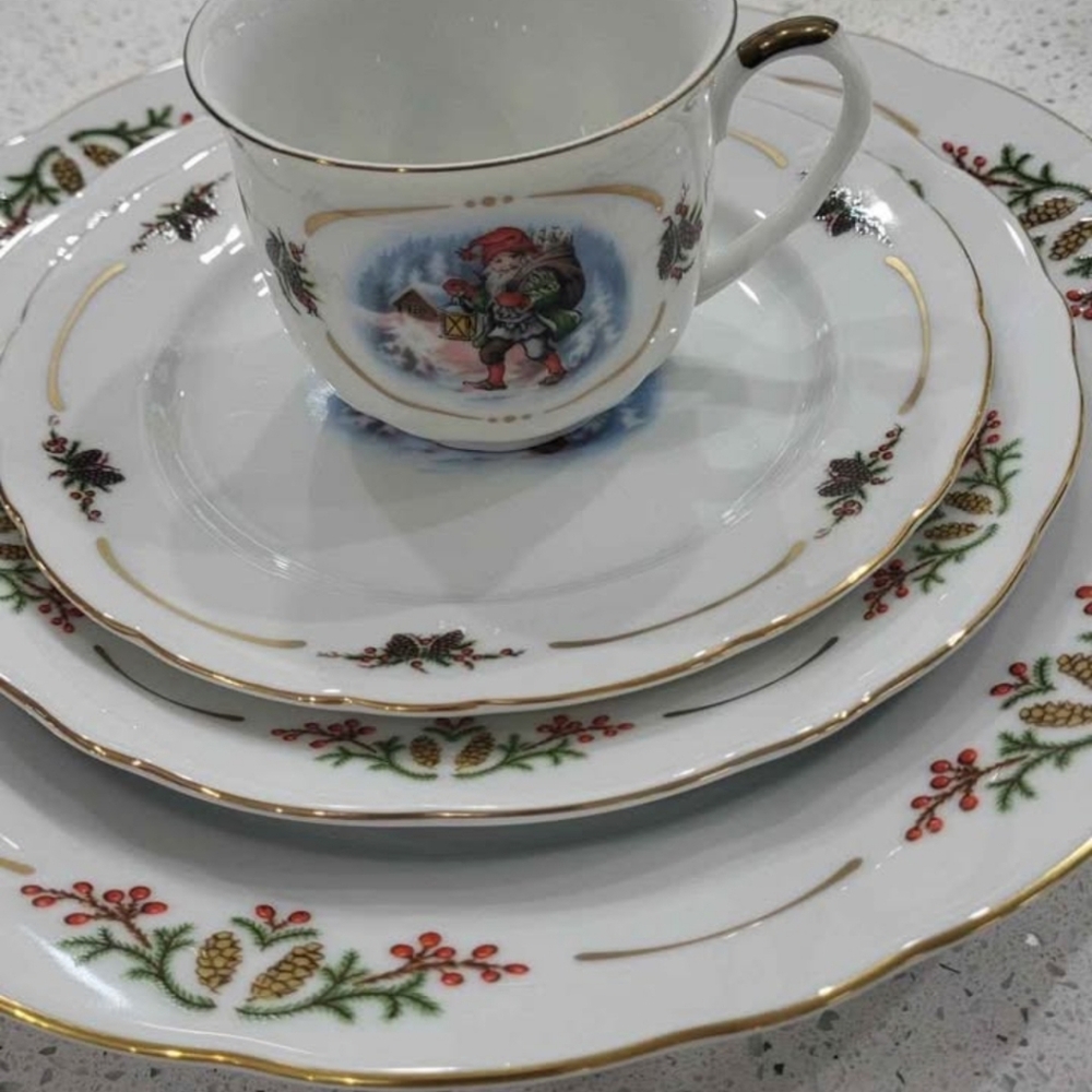 Christineholm Christmas dinner Set